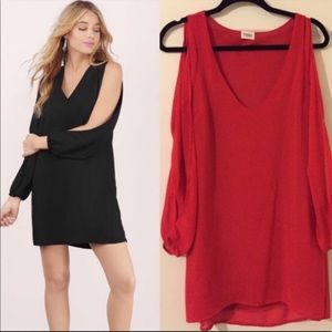 Tobi Cutout Sleeve Cold Shoulder Red Dress Small